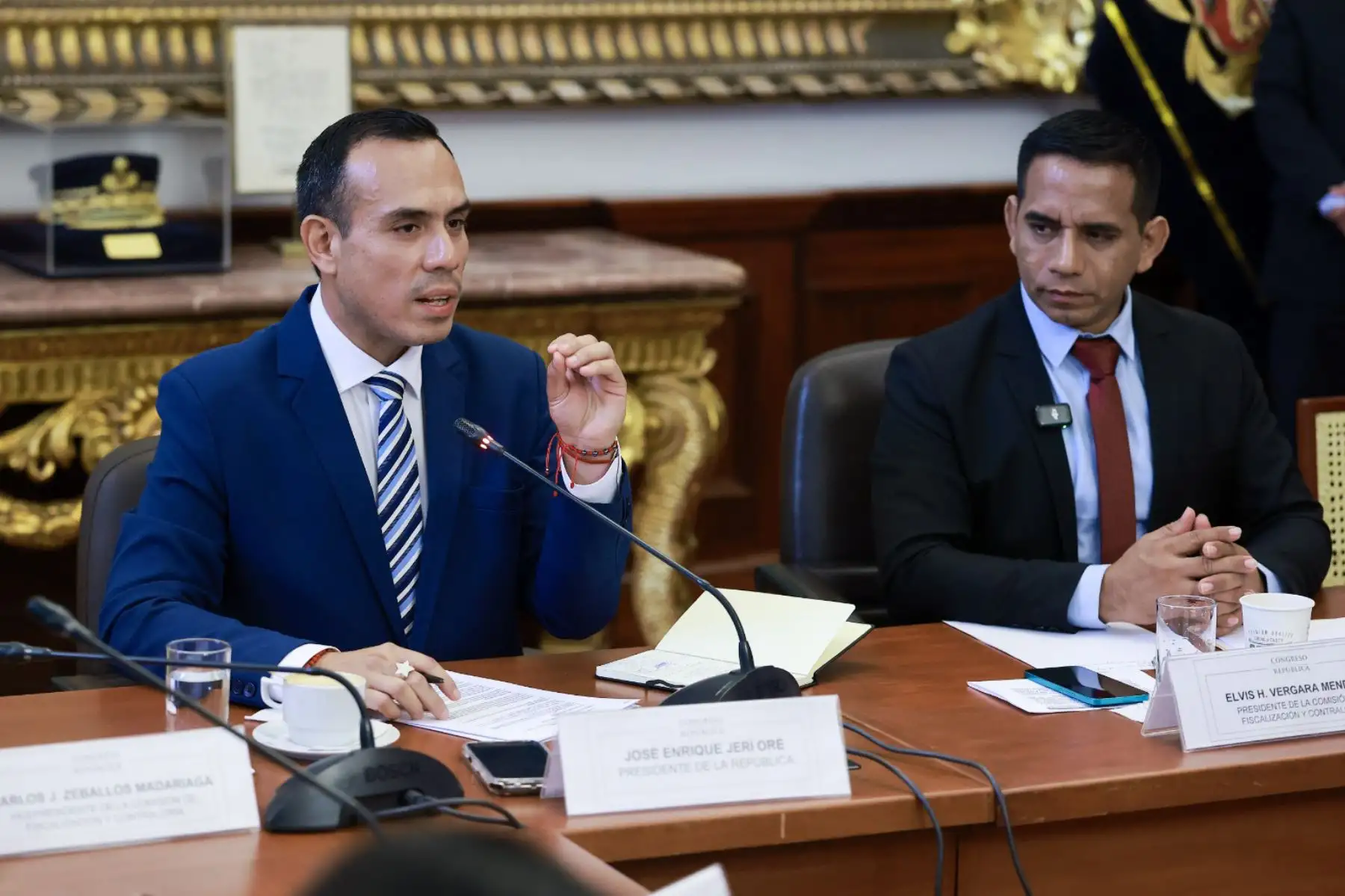 El presidente José Jerí se presenta ante la Comisión de Fiscalización del Congreso de la República.
Foto: ANDINA/Prensa Presidencia