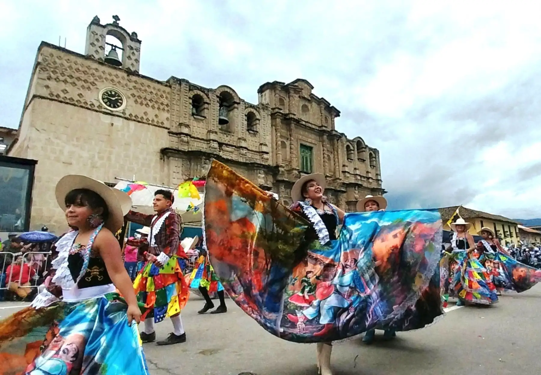 La región Cajamarca se prepara para recibir alrededor de 90,000 turistas entre nacionales y extranjeros durante los días centrales de su tradicional carnaval que se celebrará del 14 al 18 de febrero, informó la Dircetur. ANDINA/Difusión