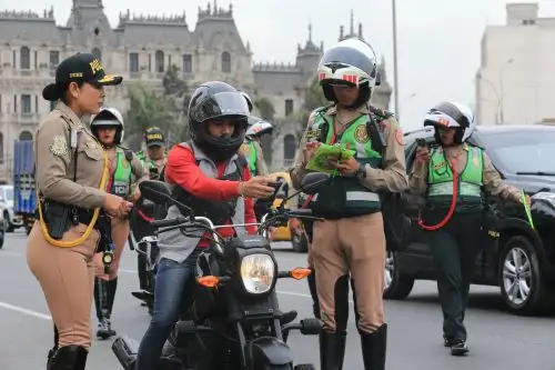 Norma sobre uso de motocicletas brinda nuevas herramientas a la Policía Nacional. Foto: ANDINA/Héctor Vinces