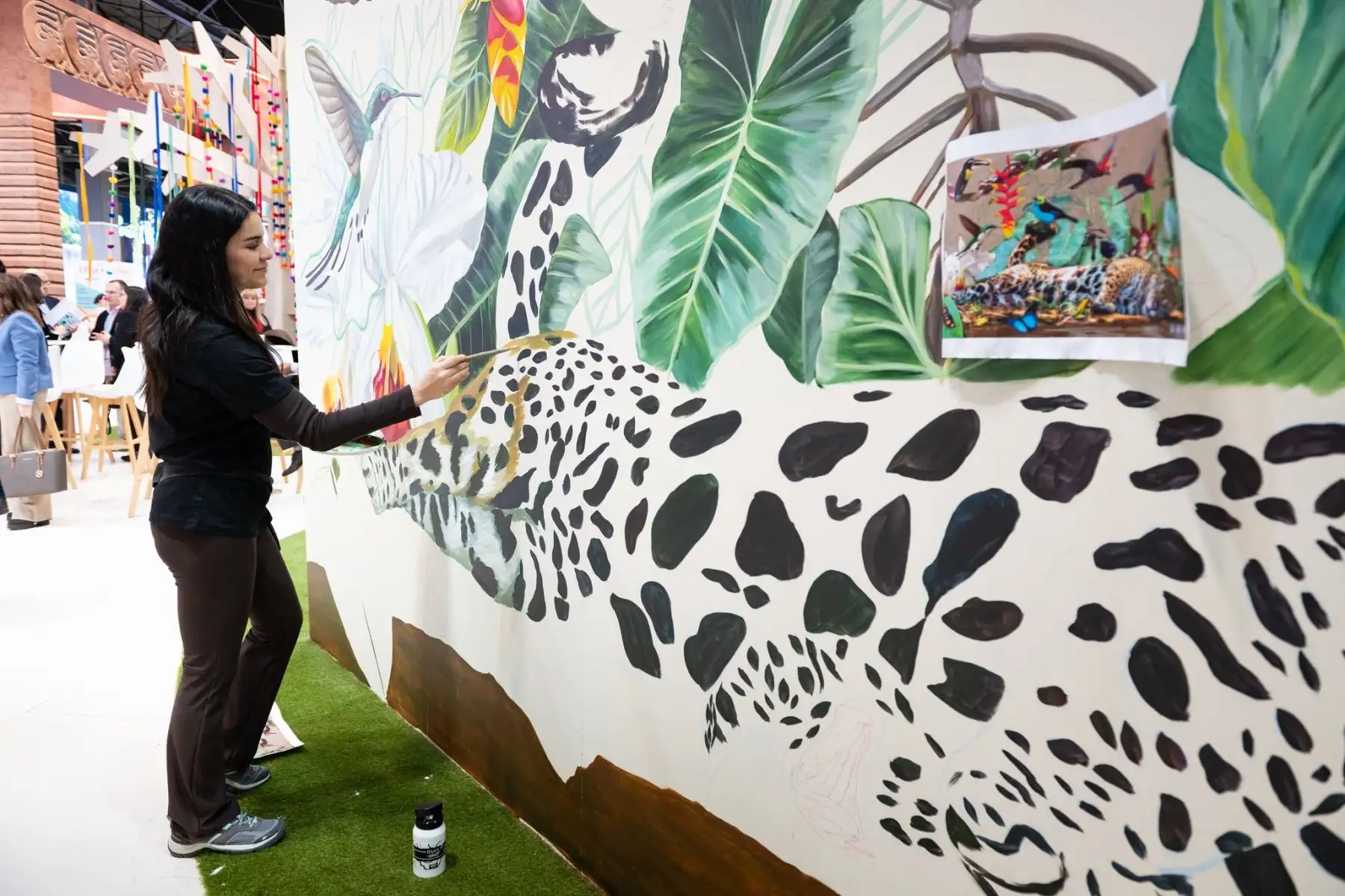 Desde Madrid, España, Perú destaca en la Feria Internacional de Turismo Fitur 2026, a través de un colorido y llamativo stand en donde el público extranjero puede apreciar algunos de los aspectos más paradigmáticos de nuestra cultura, además de conocer más sobre nuestros principales atractivos turísticos. Foto: Promperú