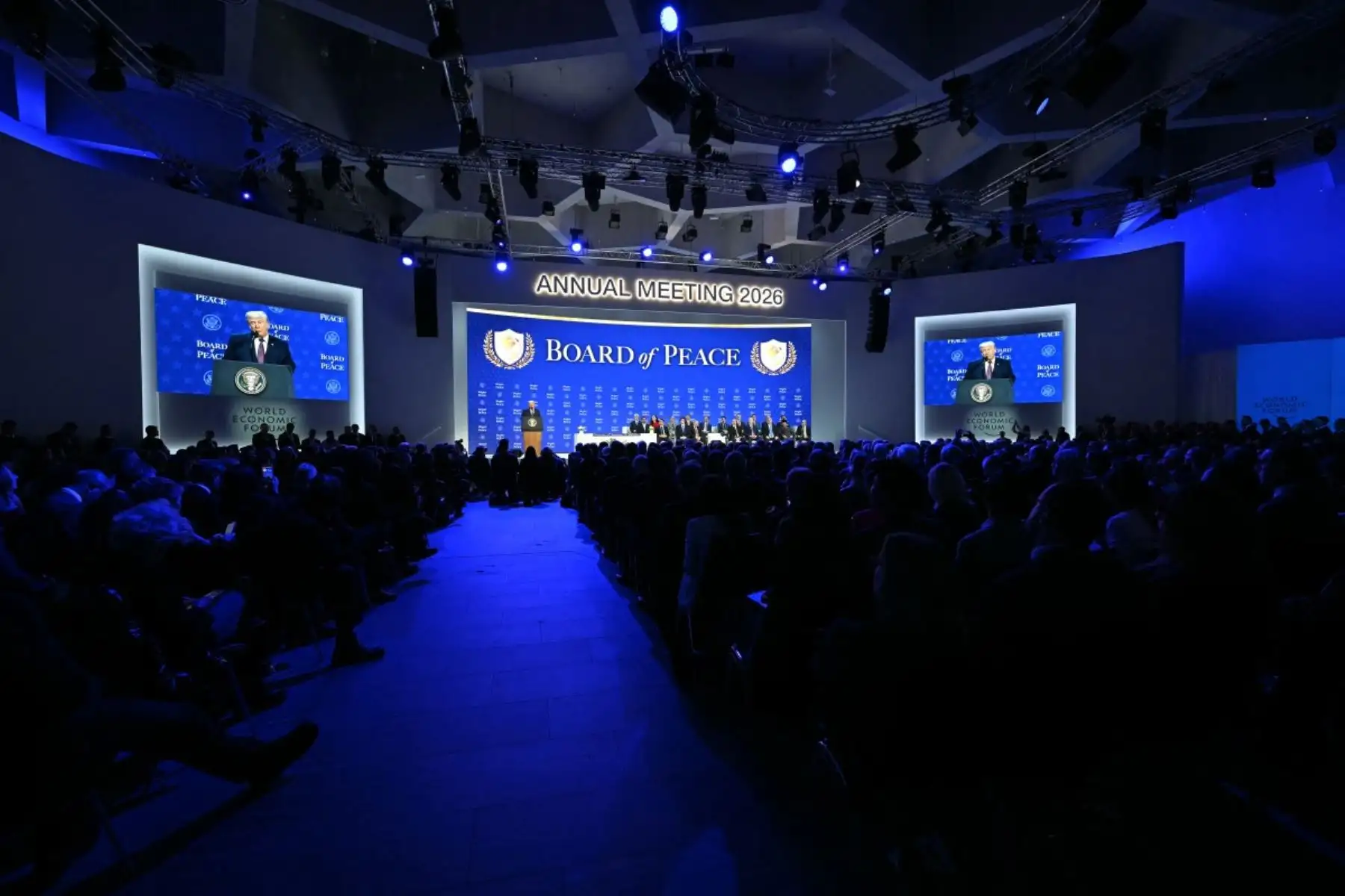 Analistas internacionales consideran que la Junta de la Paz refleja una visión de diplomacia centrada en el poder y la negociación directa, dejando de lado los marcos institucionales tradicionales. Foto: AFP