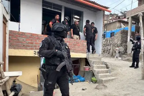 La Policía Nacional intervino a alias "Chato Rudy" en un inmueble ubicado en la calle 2 de Mayo del distrito de El Porvenir, Trujillo. Foto: Cortesía Luis Puell