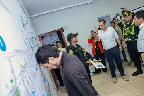 Presidente José Jerí supervisa incautación de armas, explosivos y droga en la Comisaría PNP Lince