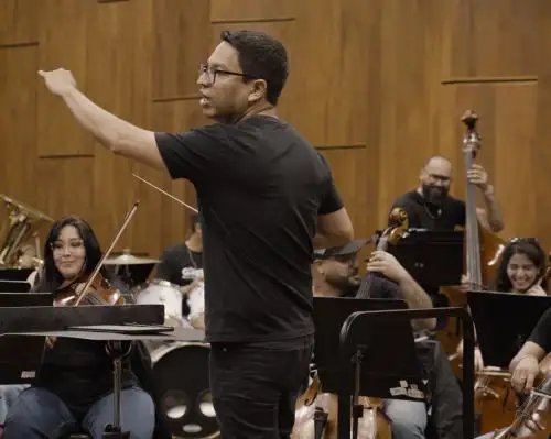 Reggaetón Sinfónico con flow clásico en el Anfiteatro del Parque de la Exposición