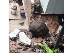 Al menos cinco puntos críticos, de posibles desprendimientos de rocas, se identificaron en el cerro “media naranja” de unos nueve que se evalúan y ponen el riesgo a los pobladores y visitantes de la ciudad de Machu Picchu Pueblo, en Cusco. ANDINA/Difusión