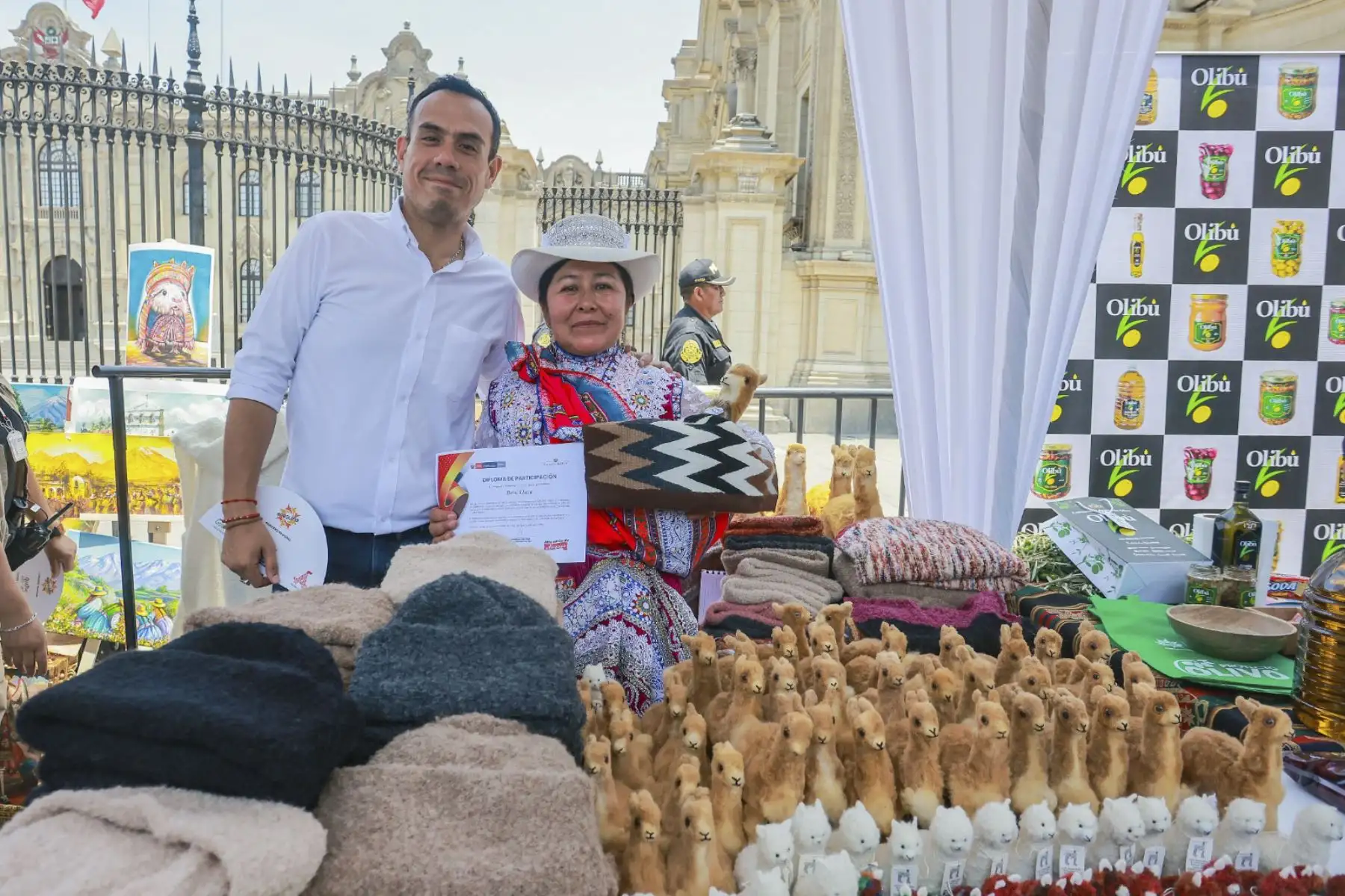 El presidente de la república, José Jerí, participó en la feria multisectorial Más Cerca De Arequipa, que integra a la ciudadanía, el talento, los emprendimientos y el esfuerzo de la región. Foto: Presidencia
