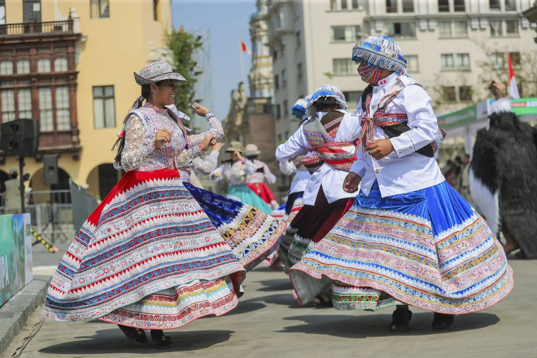 El presidente de la república, José Jerí, participó en la feria multisectorial Más Cerca De Arequipa, que integra a la ciudadanía, el talento, los emprendimientos y el esfuerzo de la región. Foto: Presidencia