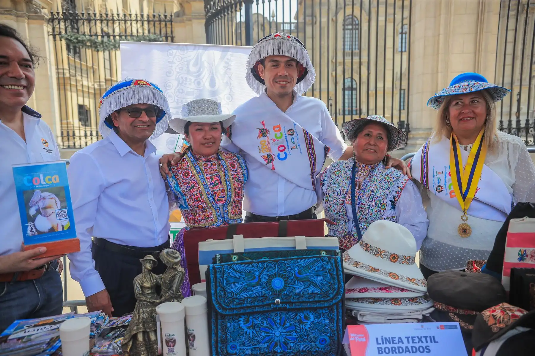 El presidente de la república, José Jerí, participó en la feria multisectorial Más Cerca De Arequipa, que integra a la ciudadanía, el talento, los emprendimientos y el esfuerzo de la región. Foto: Presidencia