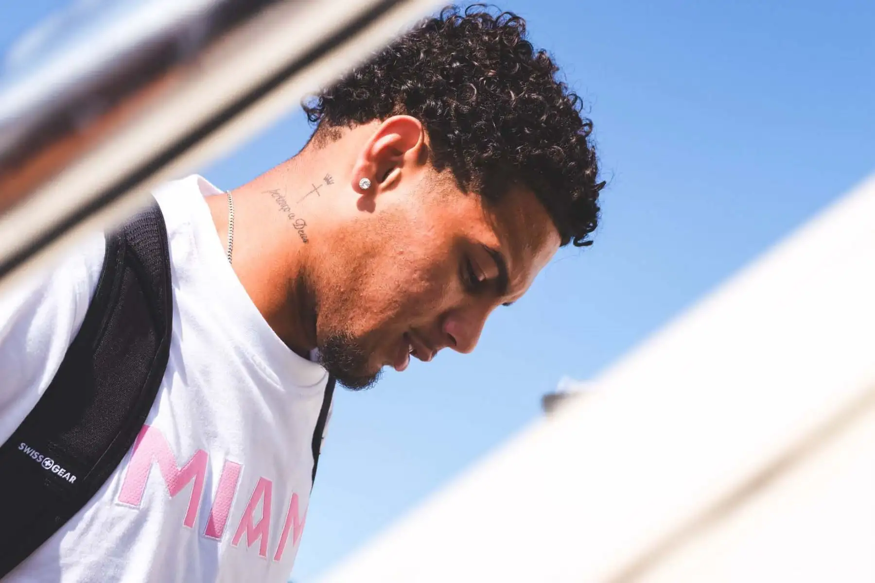 El plantel del Inter Miami inicia su desplazamiento internacional como parte de su gira, con Messi como principal atractivo, para medirse ante Alianza Lima en un encuentro que concentrará la atención del fútbol sudamericano. Foto: ANDINA/Inter de Miami