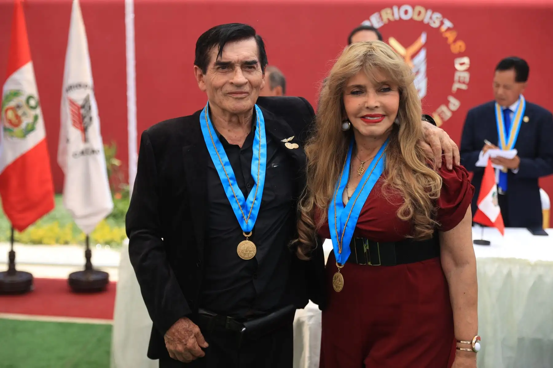 Julio Tello Vidal, jura como director departamental de biblioteca del Colegio de Periodistas del Callao. Foto: ANDINA/Jhonel Rodríguez Robles