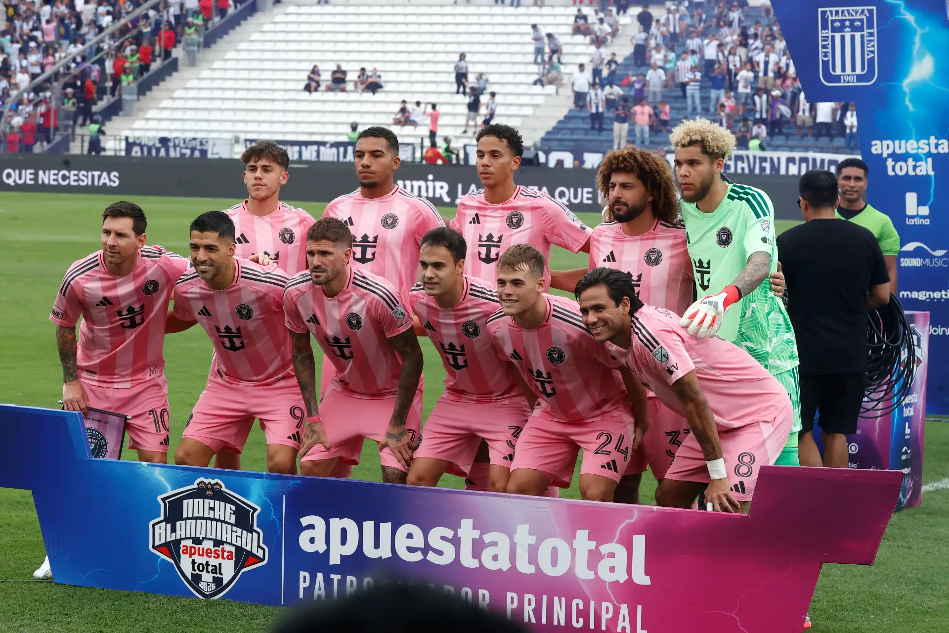 Equipo de  Inter Miami previo al encuentro internacional por la Tarde Blanquiazul.
Foto: ANDINA/ Vidal Tarqui