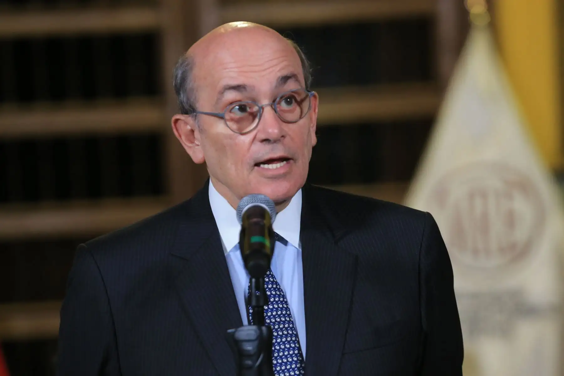 El ministro de Relaciones Exteriores, embajador Hugo de Zela, 
participa en la ceremonia de Entrega de Certificación ISO 9001, por parte de la empresa Certificaciones del Perú al Ministerio de Relaciones Exteriores.
Foto: ANDINA/Héctor Vinces