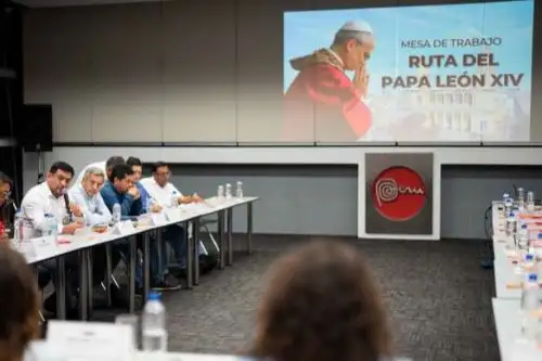 Mesa de trabajo multisectorial encabezada por la ministra de Comercio Exterior y Turismo, Teresa Mera para impulsar la ruta "Caminos del Papa León XIV" a fin de atraer el turismo religioso. ANDINA/Difusión