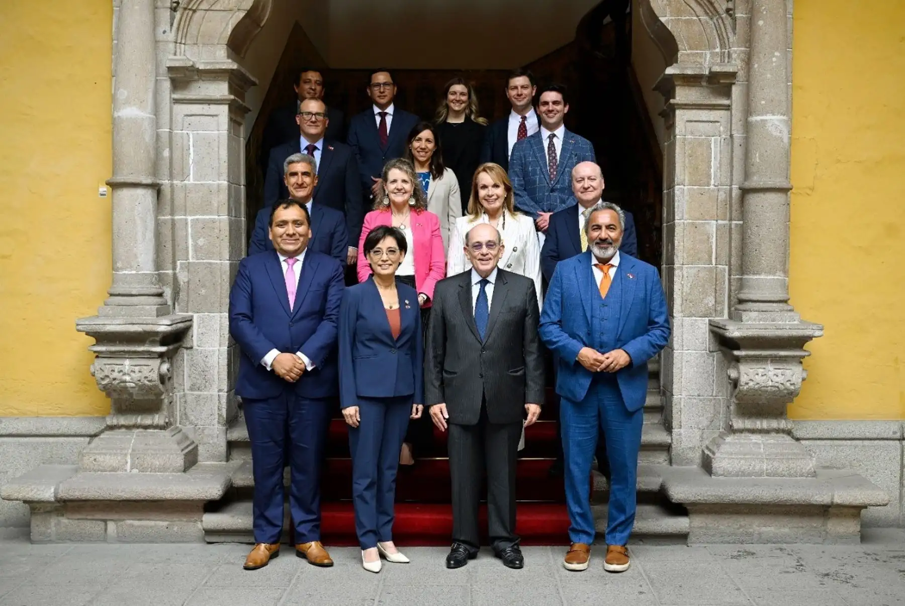 Representantes de la Cámara de Representantes de Estados Unidos, Young Kim y Ami Bera, presidenta y miembro de mayor rango del Subcomité de Asia Oriental y el Pacífico, realizaron un viaje oficial al Perú