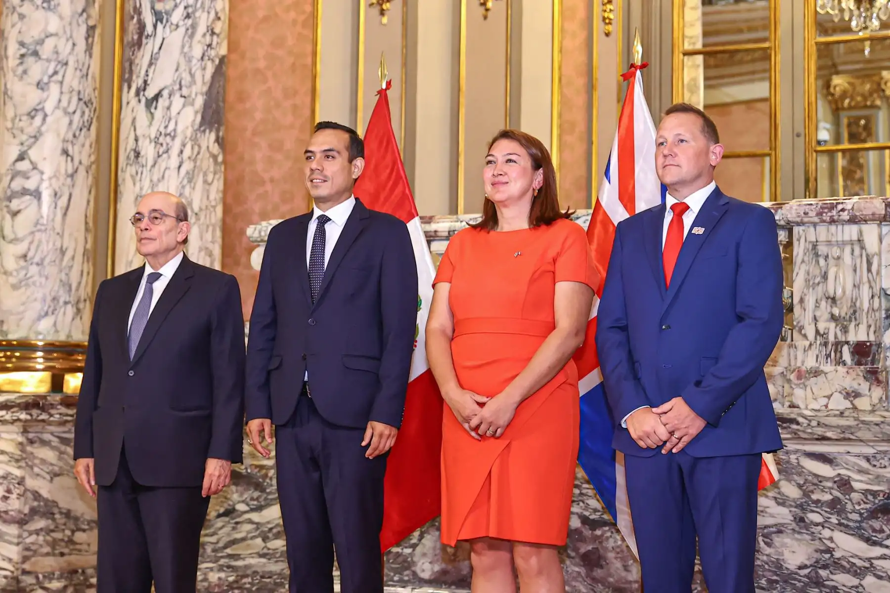 El presidente José Jerí recibe las cartas credenciales de los nuevos embajadores de la Mancomunidad de Australia, Reino Unido y la República Helénica de Grecia.
Foto: ANDINA/Prensa Presidencia