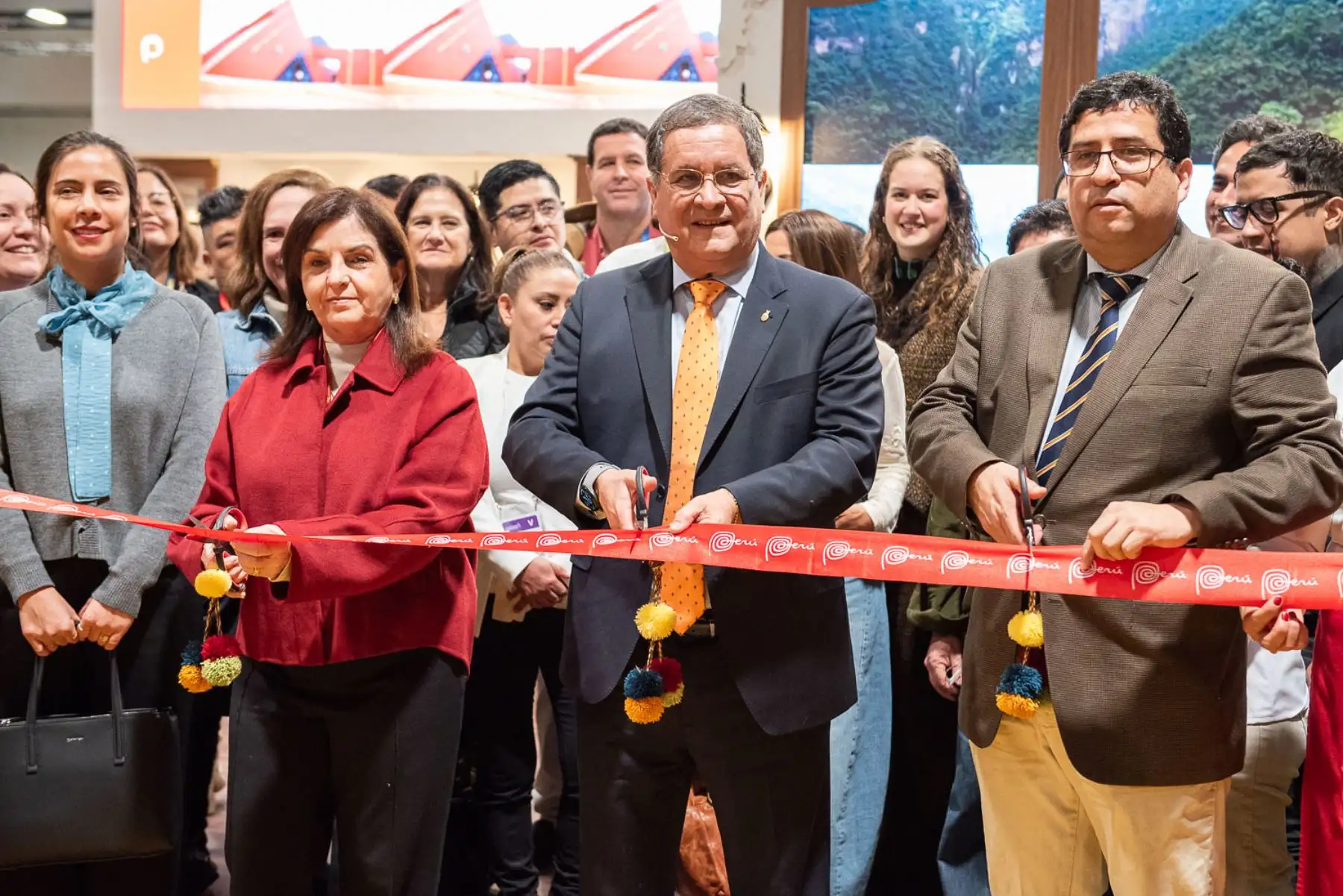 Durante el congreso, representantes del sector público y privado sostuvieron encuentros con profesionales de la gastronomía global, generando espacios de intercambio sobre tendencias culinarias, sostenibilidad, turismo gastronómico y proyección de la cocina peruana en Europa. Foto: ANDINA/Difusión