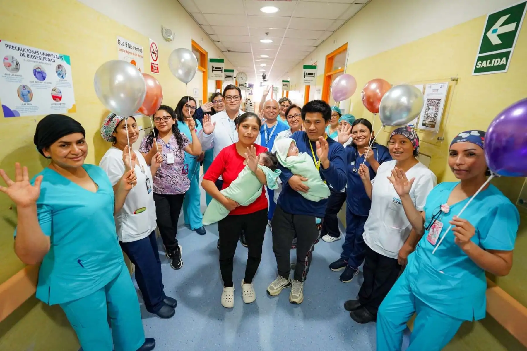 Todos los gastos de la intervención y el tratamiento posterior fueron cubiertos por el Seguro Integral de Salud, garantizando el acceso a atención médica especializada sin costo para la familia. Foto: ANDINA/Composición con fotos de Difusión