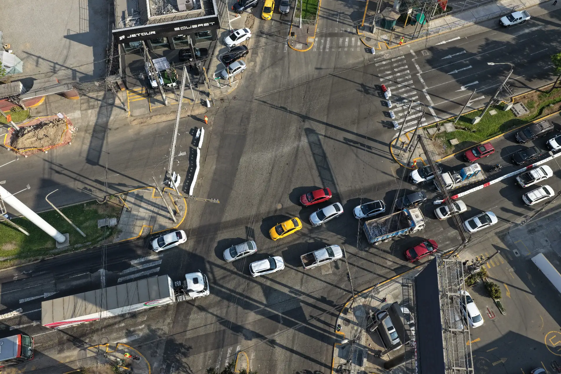 Vecinos y usuarios del sector reciben información constante sobre el avance de la obra a través de señalización y canales oficiales de comunicación. Foto: ANDINA/Daniel Bracamonte