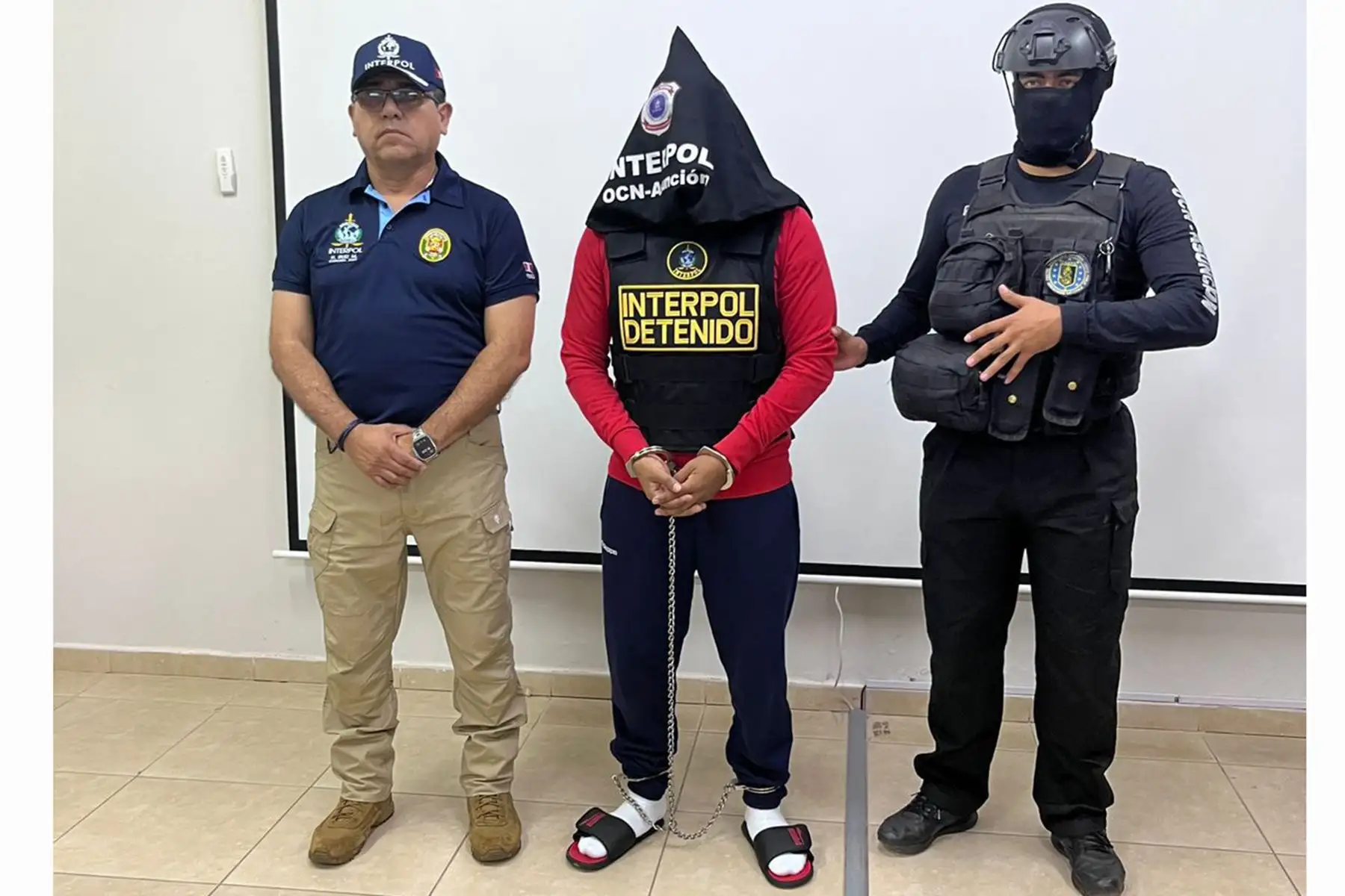 Extradición de Erick Luis Moreno Hernández, alias “El Monstruo”, quien se encontraba privado de libertad en el Centro Penitenciario de Reinserción Social Martín Mendoza en Paraguay.
Foto: ANDINA/Difusión