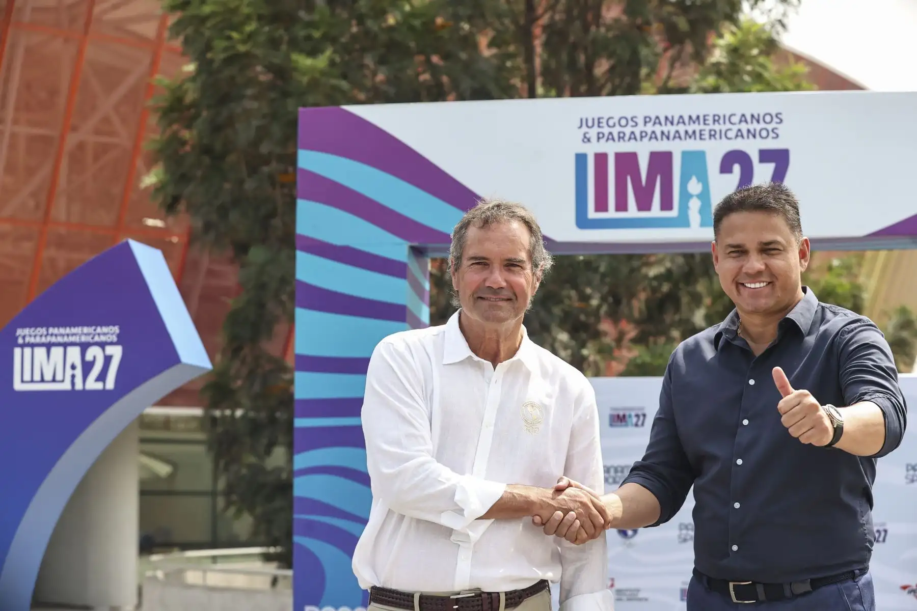 Los presidentes del Comité Organizador de Lima 2027, el titular de Instituto Peruano del Deporte (IPD), señor Sergio Ludeña Visalot; y de Panam Sports, Neven Ilic Álvarez,  realizaron una visita técnica  a las sedes deportivas ubicadas en la Villa Deportiva Nacional (Videna), las que se constituirán, nuevamente, en escenarios de este megaevento deportivo, previsto para julio del próximo año.

Foto:ANDINA / Juan Carlos Guzmán Negrini