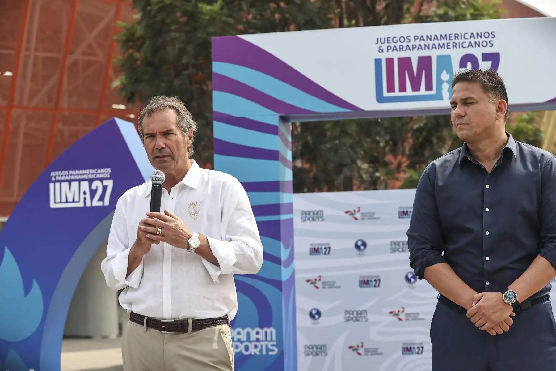 Los presidentes del Comité Organizador de Lima 2027, el titular de Instituto Peruano del Deporte (IPD), señor Sergio Ludeña Visalot; y de Panam Sports, Neven Ilic Álvarez,  realizaron una visita técnica  a las sedes deportivas ubicadas en la Villa Deportiva Nacional (Videna), las que se constituirán, nuevamente, en escenarios de este megaevento deportivo, previsto para julio del próximo año.

Foto:ANDINA / Juan Carlos Guzmán Negrini