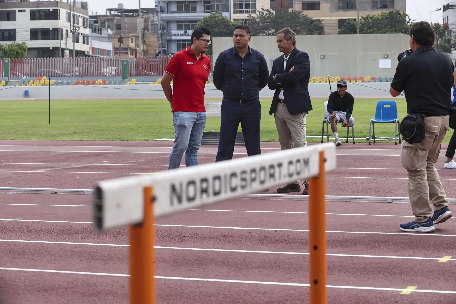 Los presidentes del Comité Organizador de Lima 2027, el titular de Instituto Peruano del Deporte (IPD), señor Sergio Ludeña Visalot; y de Panam Sports, Neven Ilic Álvarez,  realizaron una visita técnica  a las sedes deportivas ubicadas en la Villa Deportiva Nacional (Videna), las que se constituirán, nuevamente, en escenarios de este megaevento deportivo, previsto para julio del próximo año.

Foto:ANDINA / Juan Carlos Guzmán Negrini