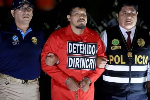 Erick Moreno, alias El Monstruo, llegó a Lima bajo fuerte resguardo policial