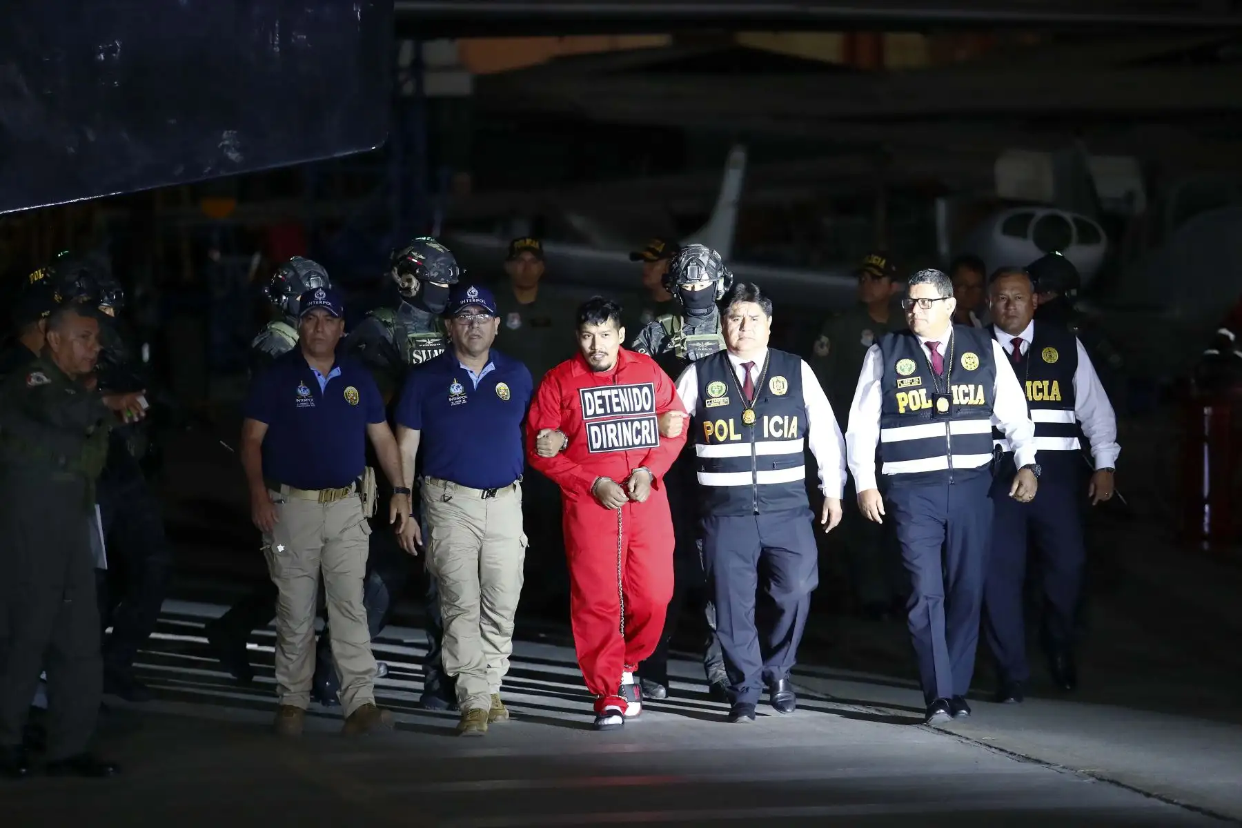 Durante el desplazamiento se restringió temporalmente el tránsito vehicular en algunos tramos para garantizar el control del operativo. Foto: ANDINA/Daniel Bracamonte