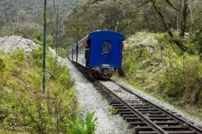 Ruta férrea Hidroeléctrica-Machu Picchu, región Cusco, afectada por huaico. Foto: Mincul