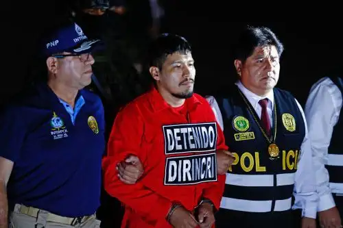 Erick Moreno Hernández, conocido como El Monstruo, aterrizó en Perú, llegando a la Dirección de Aviación Policial en el Callao, extraditado desde Paraguay. Foto: ANDINA/Daniel Bracamonte