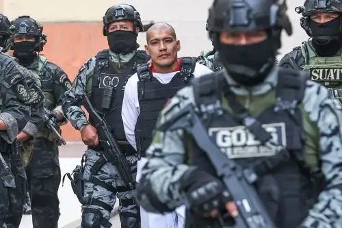 Erick Moreno, alias “el monstruo” es trasladado desde la sede de la Dircote a la Base Naval del Callao