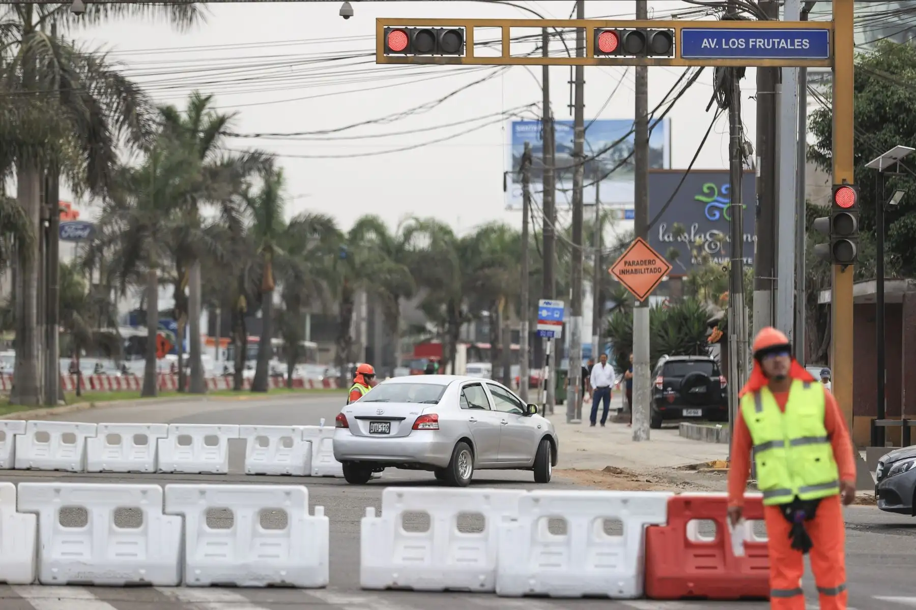 Comienza el cierre de la avenida Javier Prado desde el óvalo Monitor hasta la avenida Los Frutales debido a las obras que se ejecutarán en el lugar. Foto: ANDINA/Jhonel Rodríguez Robles