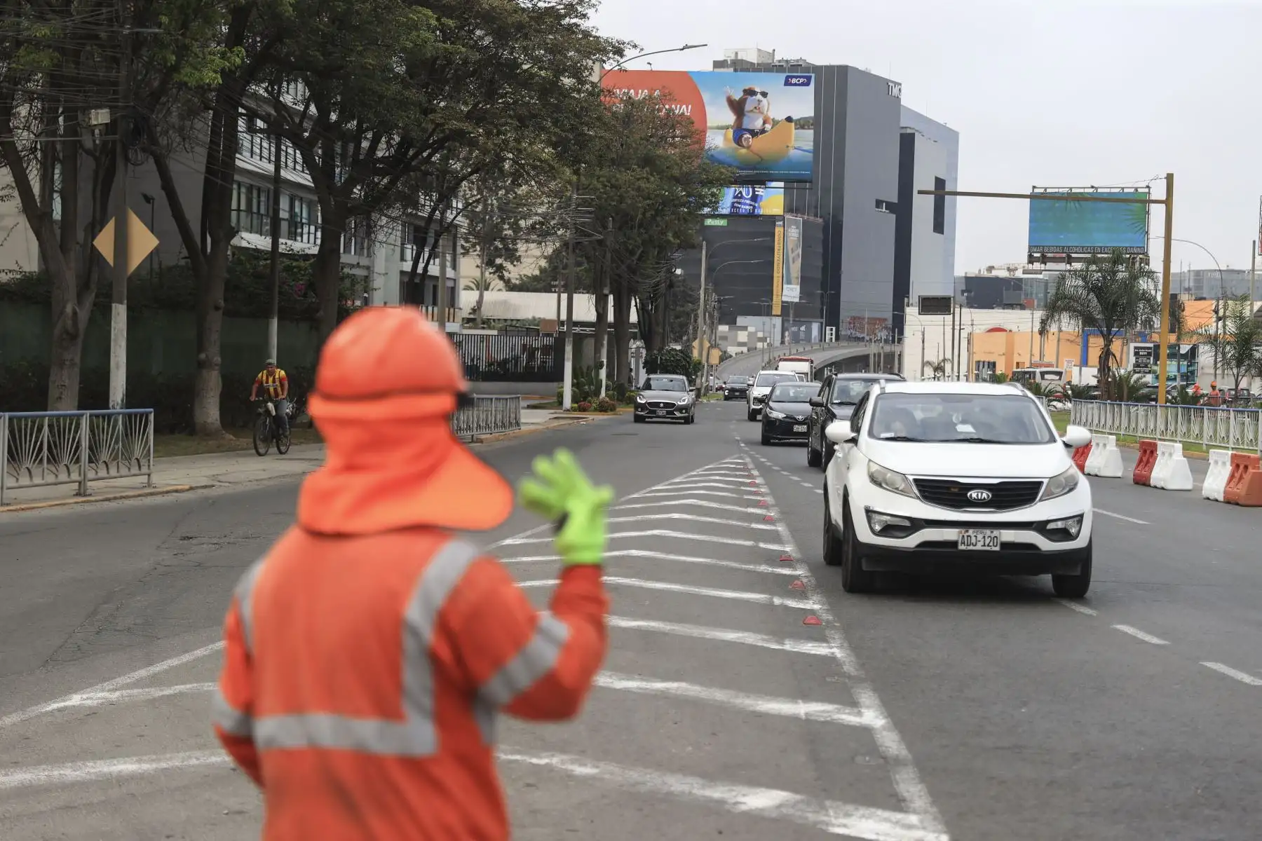 Comienza el cierre de la avenida Javier Prado desde el óvalo Monitor hasta la avenida Los Frutales debido a las obras que se ejecutarán en el lugar. Foto: ANDINA/Jhonel Rodríguez Robles
