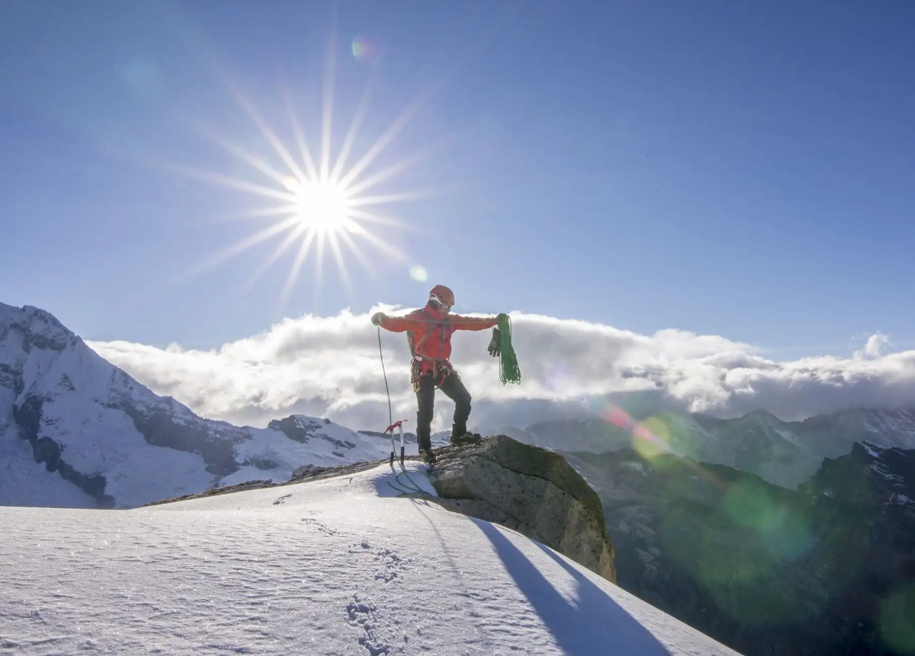 Peru: Huascaran equals Machu Picchu, receives Peru's highest tourism distinction