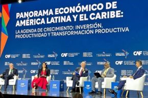 Ministra de Economía y Finanzas, Denisse Miralles, participa en el Foro Económico Internacional – América Latina y el Caribe 2026, organizado por la CAF – Banco de Desarrollo de América Latina y el Caribe, en la ciudad de Panamá. Foto: Cortesía. 