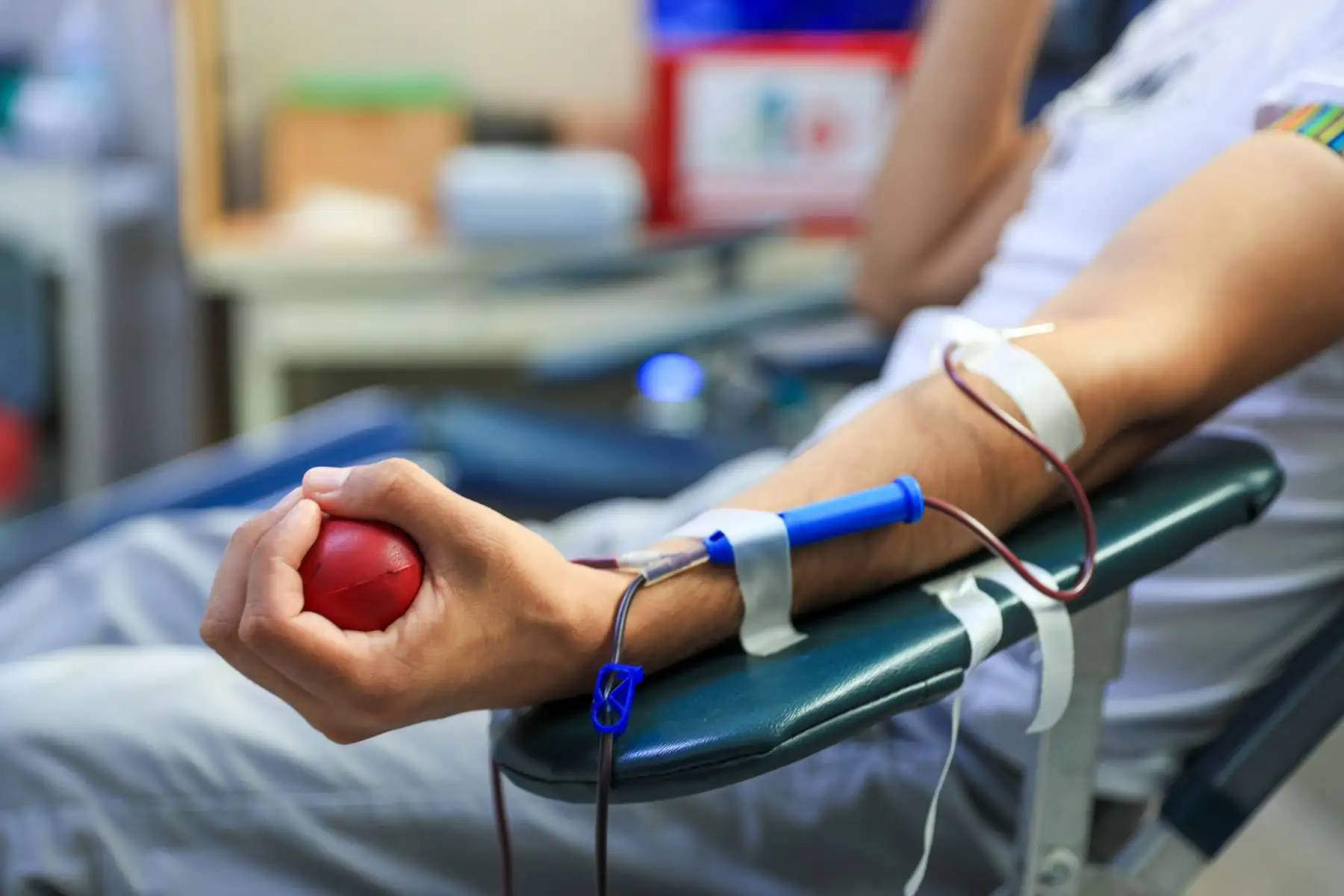 Organizaciones como "PayASOS de Emergencia" y el "Club de Clowns Siloé Perú" acompañaron la jornada para crear un entorno de confianza y calma.

Foto: ANDINA/Ricardo Cuba