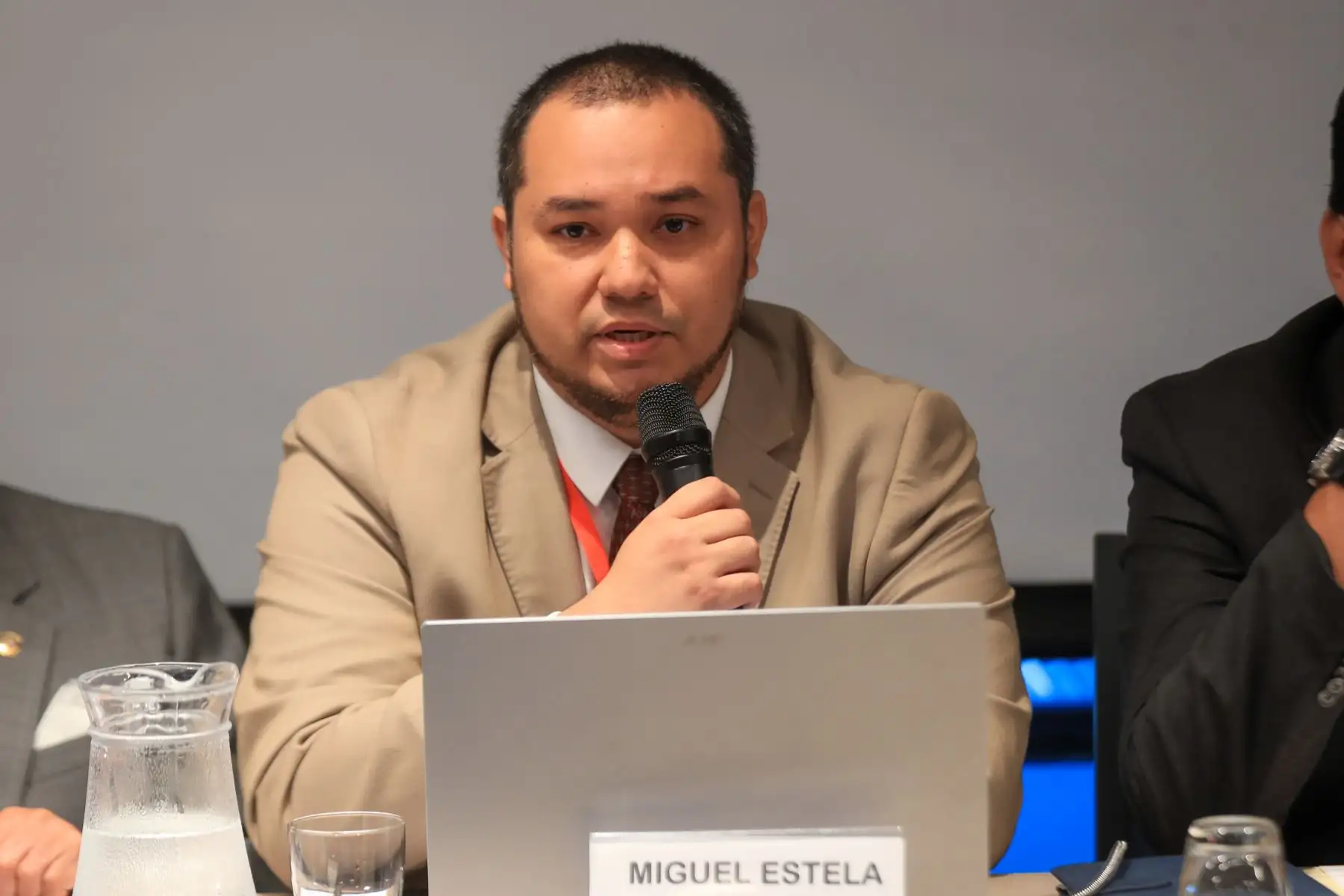 Miguel Estela La Puente aborda el potencial de la tecnología para optimizar la gestión judicial y acelerar trámites en beneficio de la ciudadanía.

Foto: ANDINA/Ricardo Cuba
