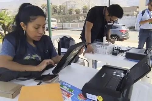 Las megacampañas de documentación gratuita Reniec es parte de una estrategia integral de la institución que busca acercarla atención a personas en situación de vulnerabilidad y masificar el DNI electrónico 3.0 a nivel nacional. 