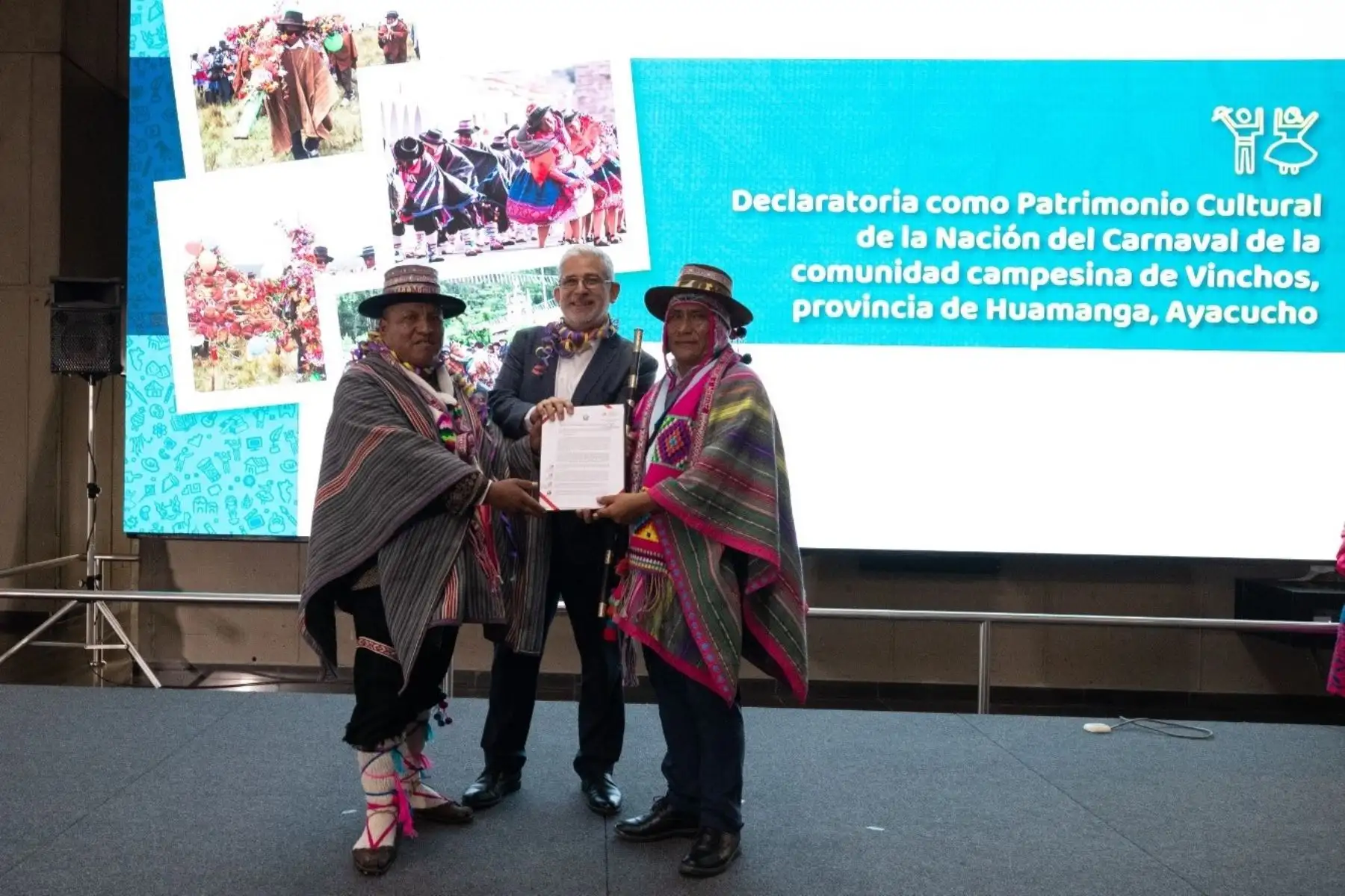 El Carnaval de Vinchos destaca por su vínculo con el calendario agrícola andino, la cosmovisión ancestral y la transmisión de saberes. Foto: Mincul