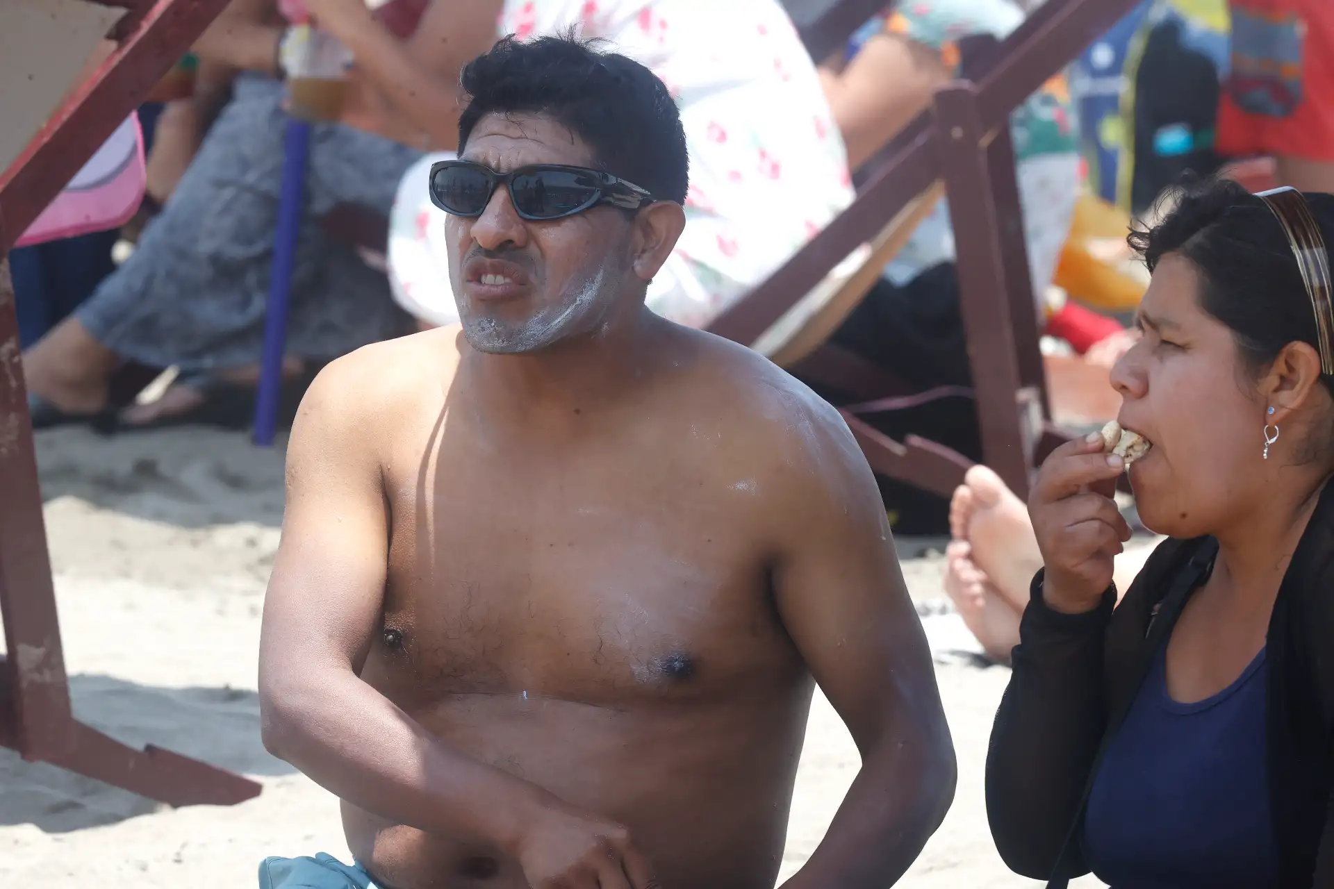 Durante las últimas semanas, Lima experimenta numerosos días de sol sofocante que han animado a las familias limeñas,ir a las playas, entre ellas, la playa Agua Dulce en Chorrillos.
Foto: ANDINA/ Vidal Tarqui