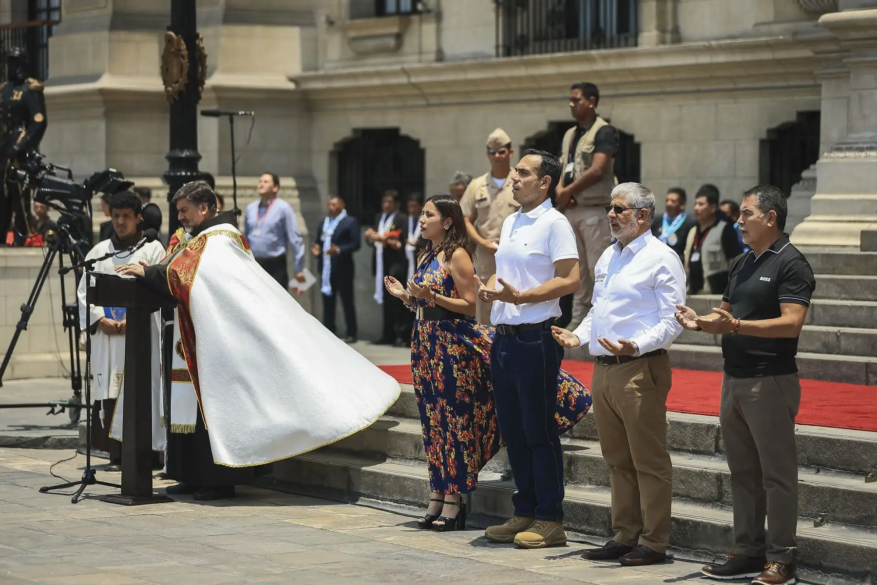 El presidente de la república, José Jerí, participa en el homenaje a la Virgen de la Candelaria que se desarrolla en en el Patio de Honor de Palacio de Gobierno.
Foto: ANDINA/Prensa Presidencia