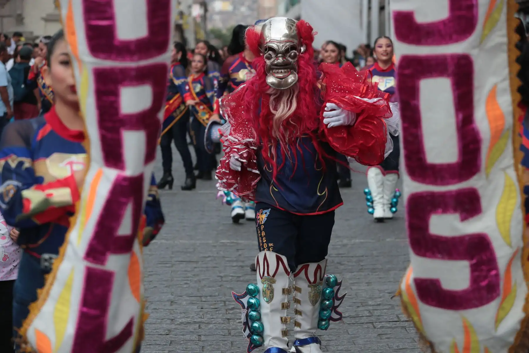 Pasos de Fuego participa activamente en festividades religiosas y culturales, como la celebración de la Virgen de la Candelaria.
Foto: ANDINA/Verónica Calderón Zúñiga