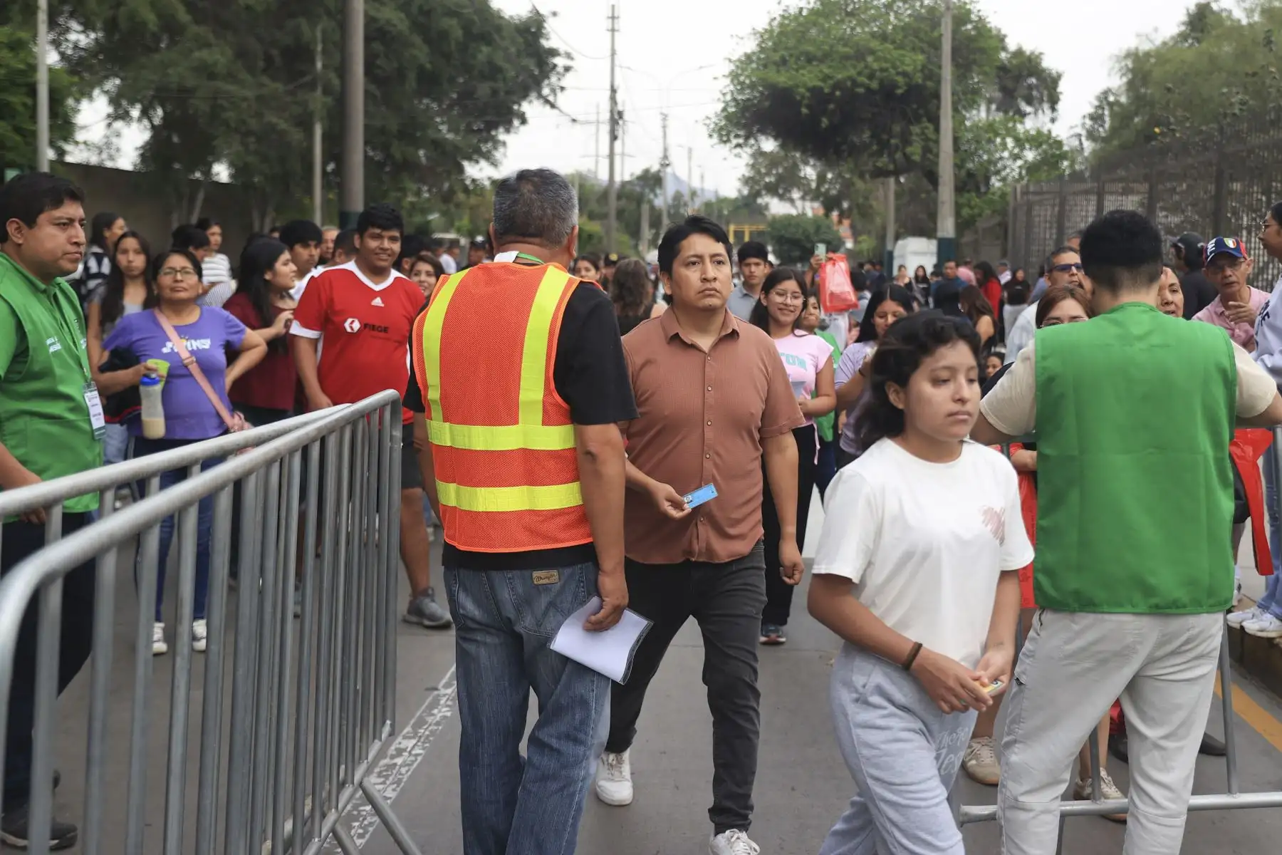 Hoy domingo 1 de febrero, más de 1,800 jóvenes participan en el examen de admisión 2026-I de la Universidad Nacional Agraria La Molina (UNALM), uno de los centros de estudios superiores más importantes del país en formación científica, agraria y ambiental. Foto: ANDINA/Jhonel Rodríguez Robles