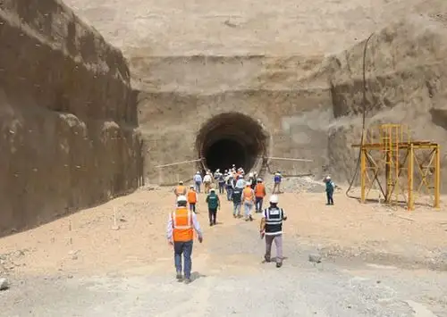 Representantes de 20 postores nacionales e internacionales, que calificaron para ser evaluados para ser una de las empresas que se les otorgue la buena pro de la fase I de la III Etapa del Proyecto Chavimochic, ubicado en la región La Libertad, realizaron una visita de campo para conocer la zona donde se ejecutarán los trabajos. ANDINA/Difusión