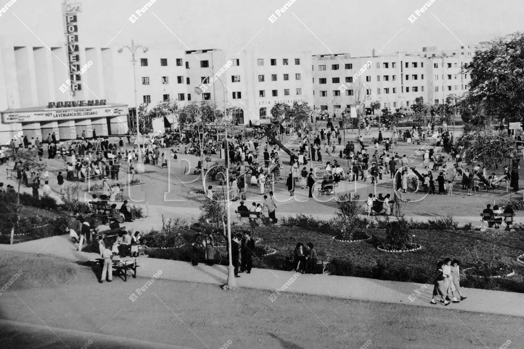 Lima - julio 1954 / Conjunto habitacional El Porvenir en el distrito de La Victoria. Foto: Archivo Histórico de El Peruano