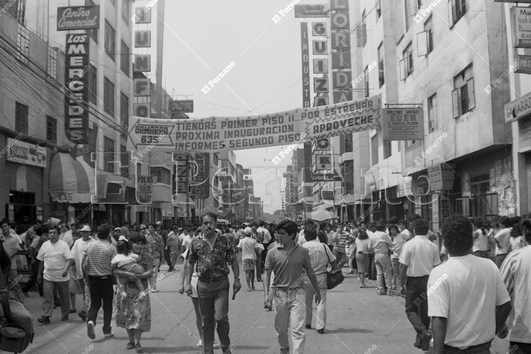 Lima - 25 febrero 1992 / Emporio comercial de Gamarra en La Victoria.  Foto: Archivo Histórico de El Peruano / Manuel Cahua