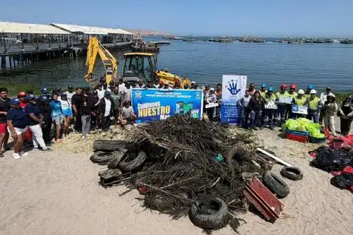 Marina participa en campaña “Cuidemos nuestro mar” para proteger ecosistema marino.