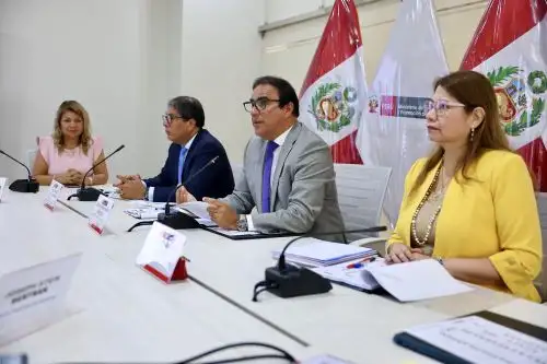 Ministro de Trabajo y Promoción del Empleo, Óscar Fernández, ratificó el compromiso del Gobierno de consolidar el diálogo laboral tripartito en el CNTPE. ANDINA/Difusión