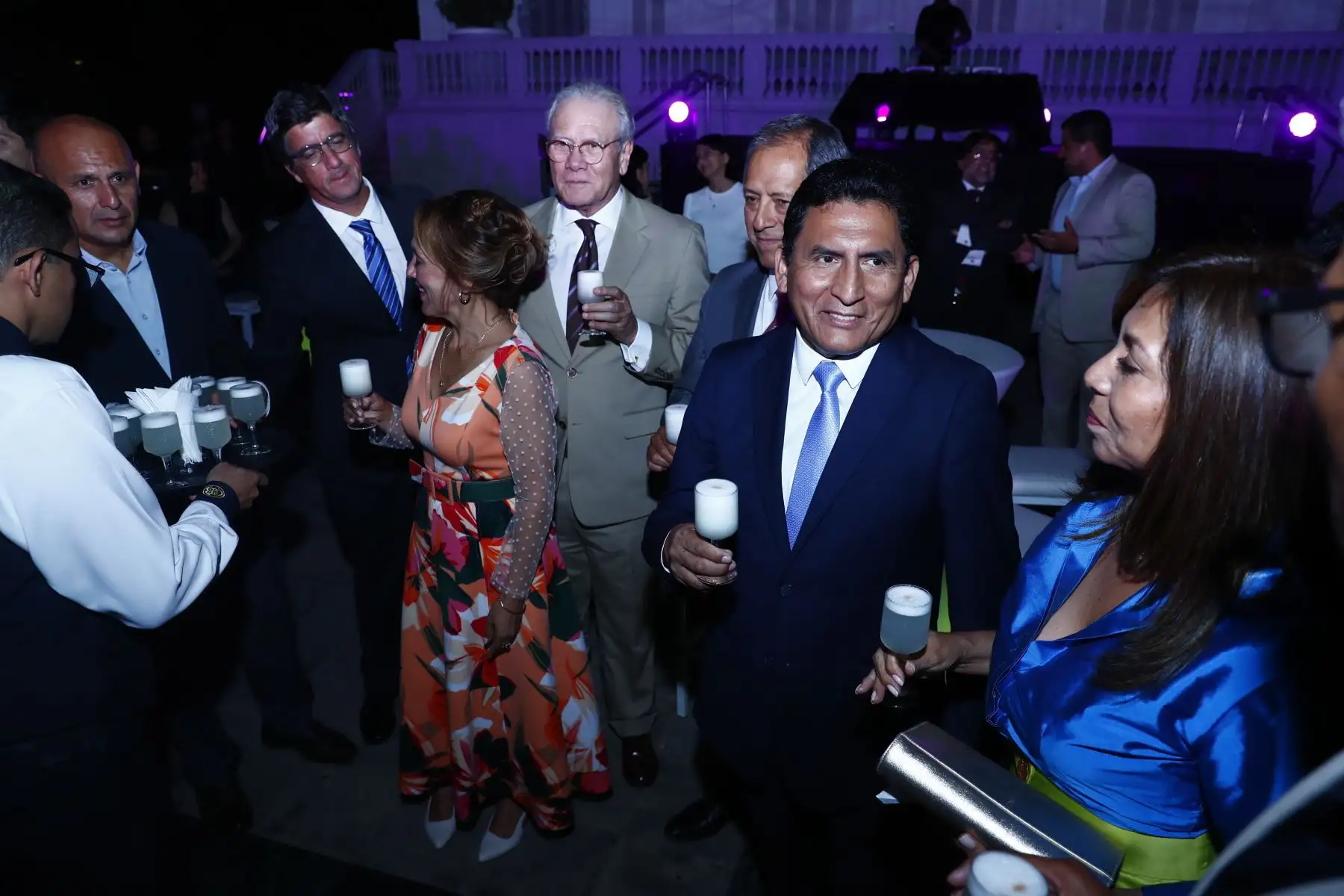 El ministro de la Producción, César Manuel Quispe Luján, participó junto a otras autoridades en el lanzamiento oficial del Día Nacional del Pisco Sour, que se celebrará el sábado 7 de febrero de 2026 en el Parque Municipal de Barranco con diversas actividades y degustaciones para rendirle honores a uno de los cocteles emblemas del Perú. Foto: ANDINA/Daniel Bracamonte