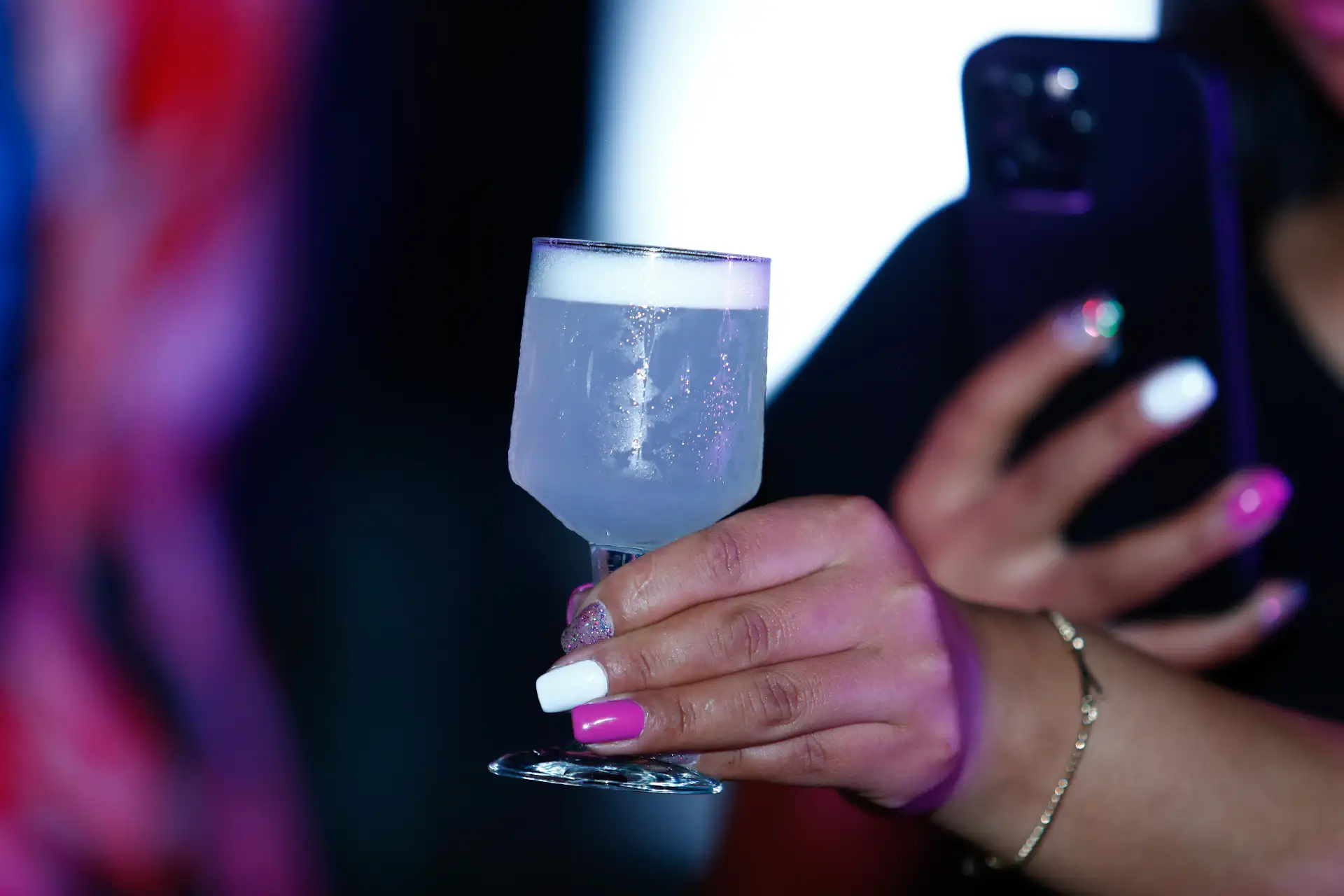 Desde el Museo Pedro de Osma, el Ministerio de la Producción y la Municipalidad de Barranco realizaron el lanzamiento oficial del Día Nacional del Pisco Sour, que se celebrará el sábado 7 de febrero de 2026 en el Parque Municipal de Barranco con diversas actividades y degustaciones para rendirle honores a uno de los cocteles emblemas del Perú.  Foto: ANDINA/Daniel Bracamonte